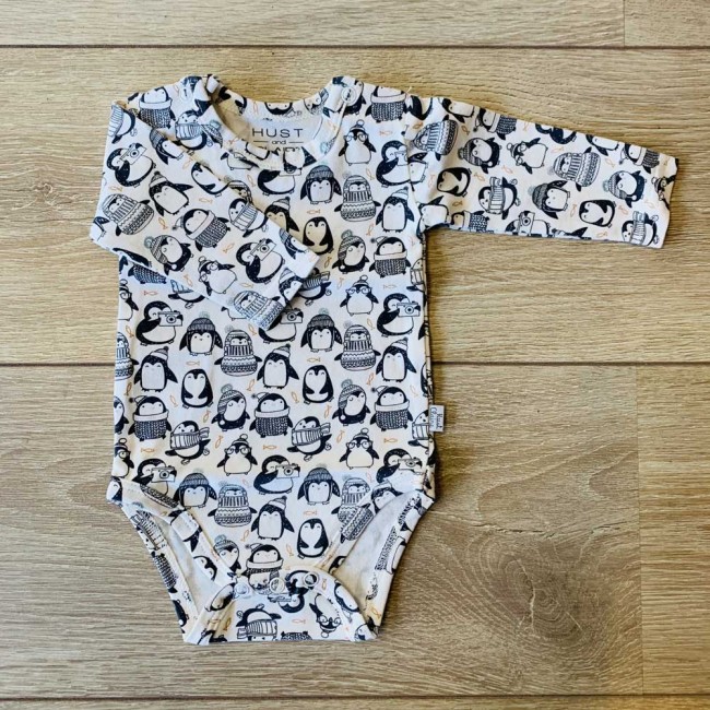 body pinguini 68 cm.