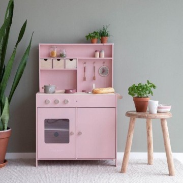 cucina in legno rosa 