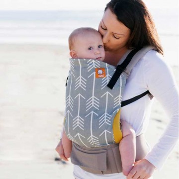 arrow toddler carrier 