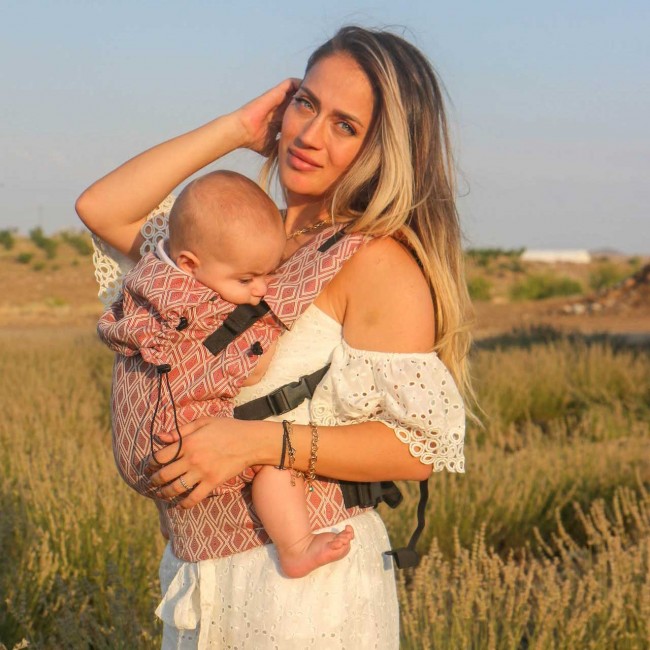 marsupio ergonomico regolabile switch baby size lycia terracotta